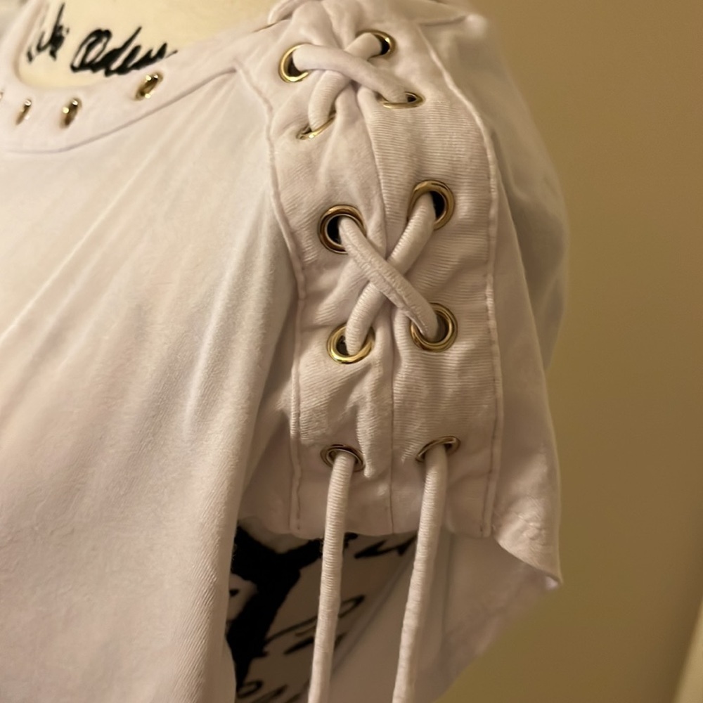 The Limited sleeveless grommeted neckline white blouse Size medium - Picture 4 of 8